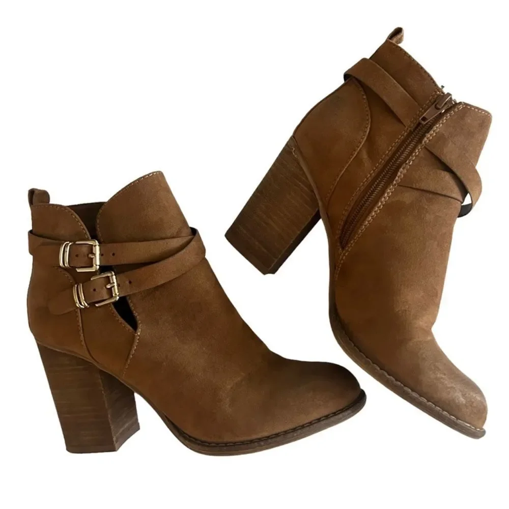 ALDO Suede Leather Buckle Ankle Booties 8 - Picture 5 of 15